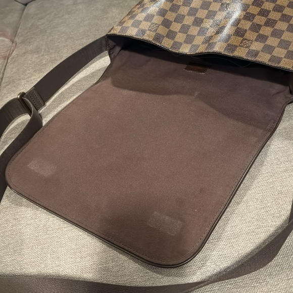LOUIS VUITTON BROOKLYN DAMIER EBENE Messenger Handbag - Picture 9 of 13